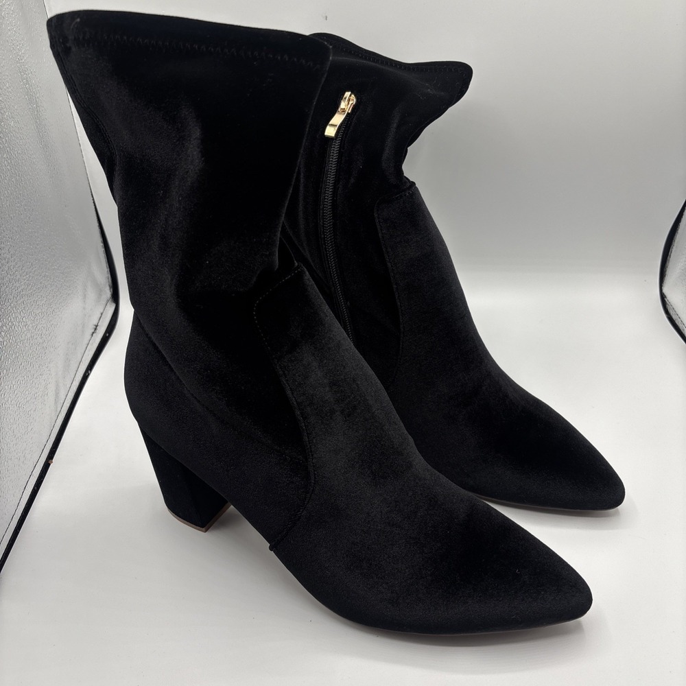 Smash Shoes Women's Rocco Ankle Boots Women's Shoes - Size 11W